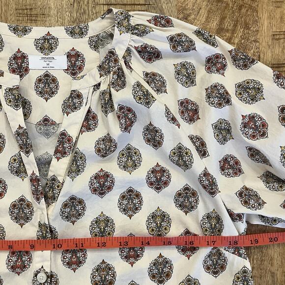 UNTUCKit Carrie Cream Patterned Blouse - Picture 4 of 16